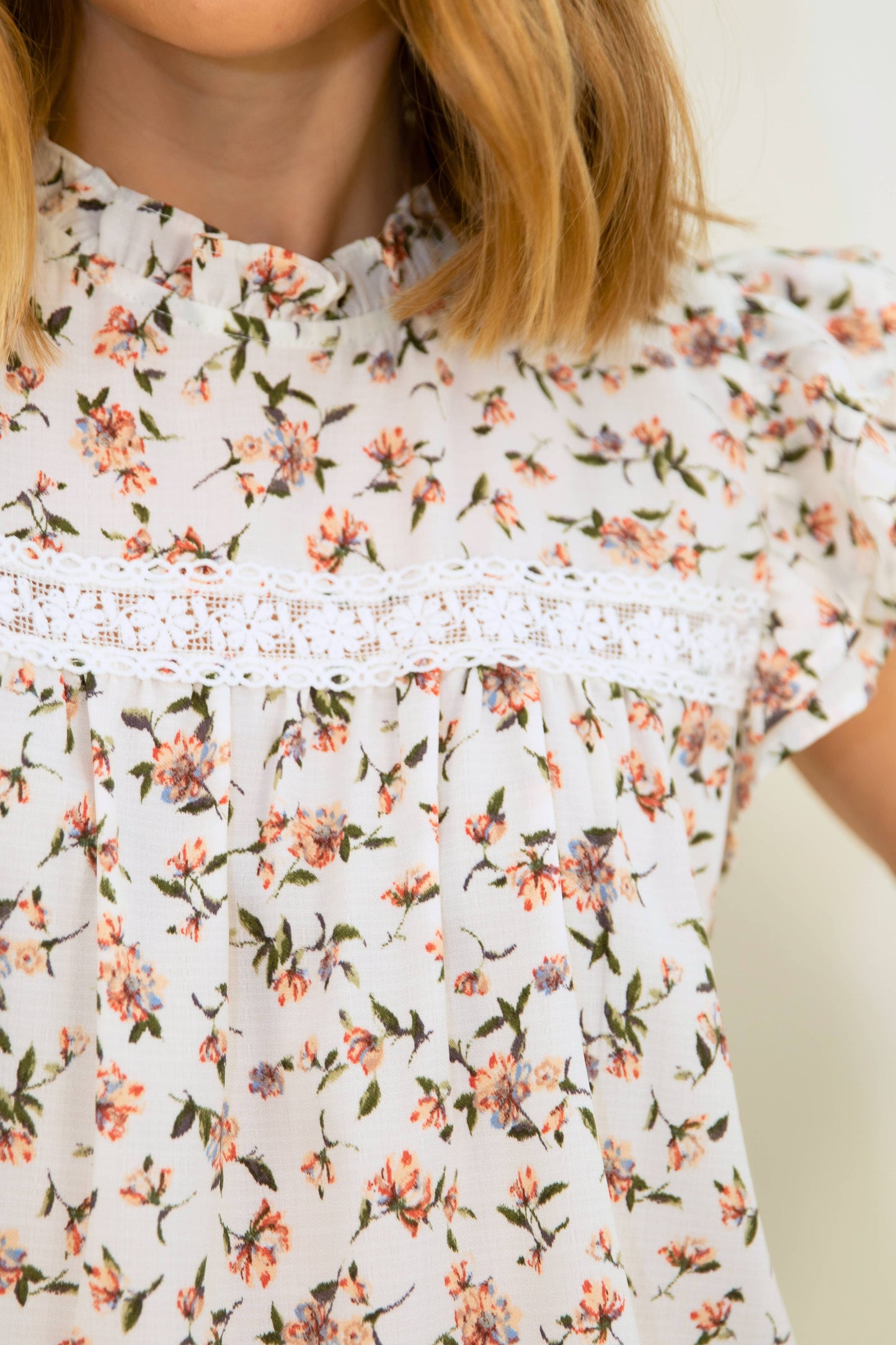 Floral Ruffle Woven Blouse W/Lace