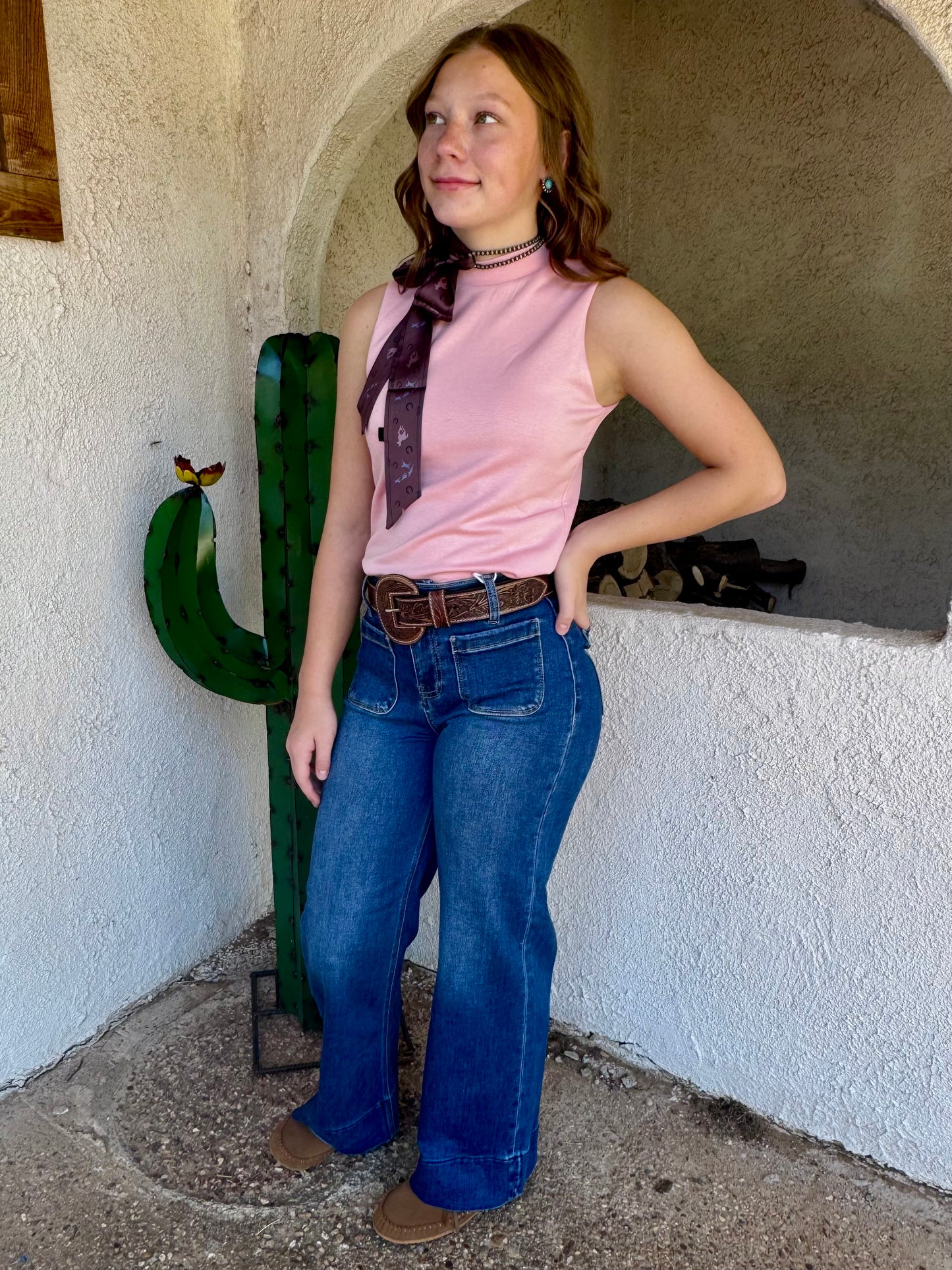 Front Pocket Crop Trouser