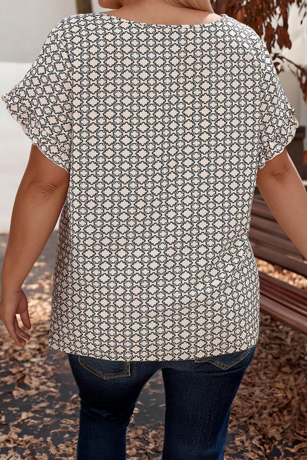 Geometric Print W/ Tulip Sleeve