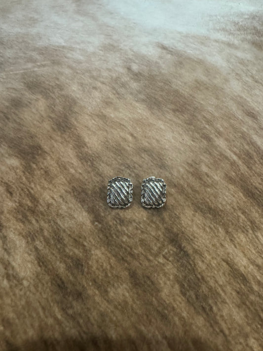 Sterling Silver Scalloped Bubble Border Studs